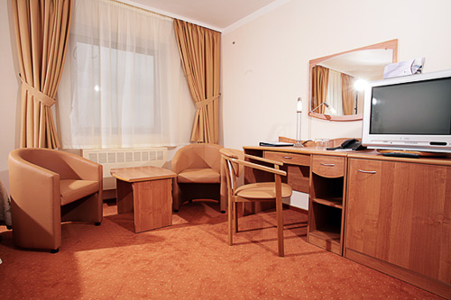 Standard Twin Room at the Maxima Slavia Hotel in Moscow, Russia