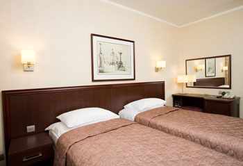 Standard Twin Room at the Aerostar Hotel in Moscow, Russia