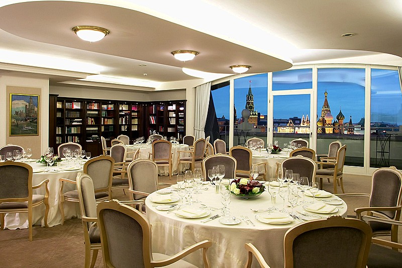 Library at Baltschug Kempinski Hotel in Moscow, Russia