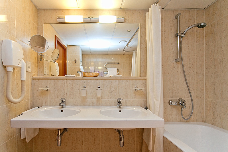 Bathroom at King Size Suite at Belgrad Hotel in Moscow, Russia