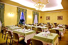 Romanov Restaurant at Budapest Hotel in Moscow, Russia
