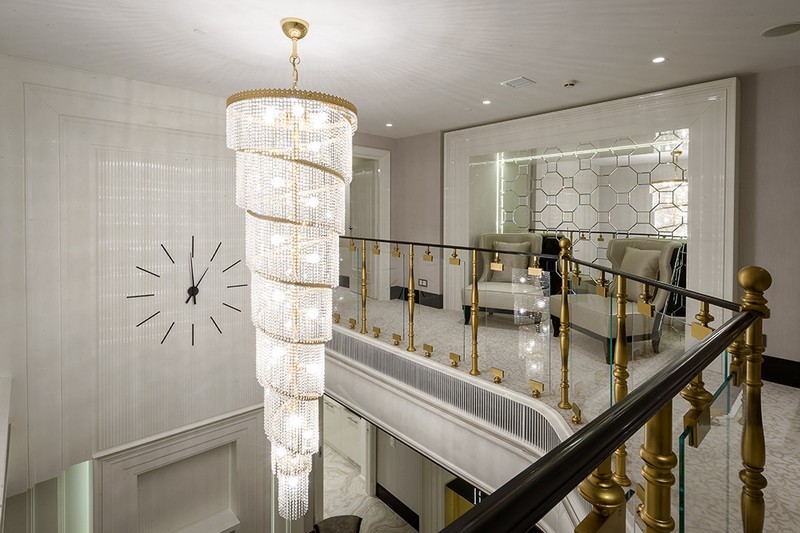 Presidential Suite chandelier at Crowne Plaza Moscow World Trade Centre Hotel in Moscow, Russia