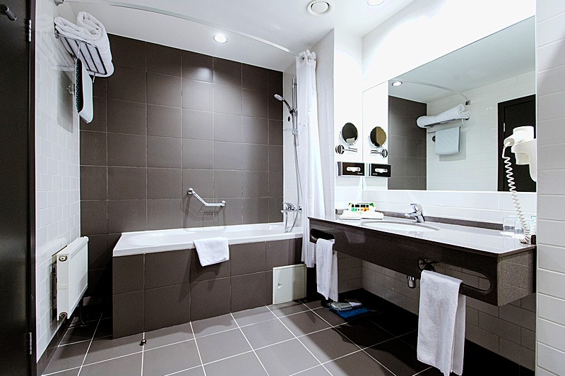 Bathroom at Executive Club Room at Holiday Inn Simonovsky Hotel in Moscow, Russia