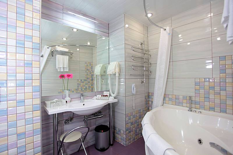 Bathroom at Deluxe Suite at Izmailovo Delta Hotel in Moscow, Russia