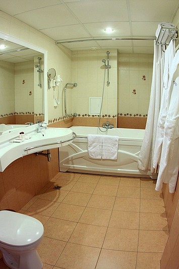 Bath at Junior Suite at The Maxima Slavia Hotel, Moscow