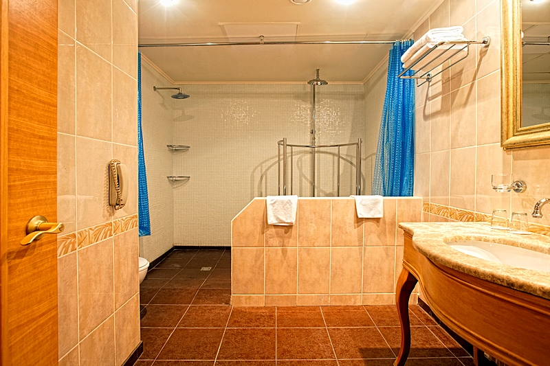 Bath room in Executive Suite with Sauna at Milan Hotel in Moscow, Russia
