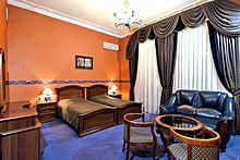 Superior Twin Room at Peking Hotel in Moscow, Russia