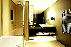 Club Executive Suite Bathroom at Sheraton Palace Hotel in Moscow, Russia