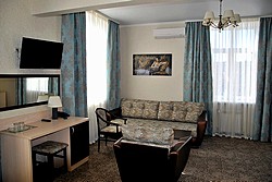 Studio Suite w/Double Bed at the Zolotoy Kolos Hotel in Moscow