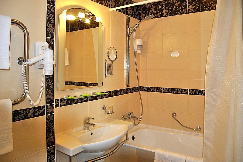 Bath at Studio Suite w/Twin Beds at the Zolotoy Kolos Hotel in Moscow