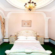 Suite w/Jaccuzi at the Kebur Palace Hotel in Moscow, Russia