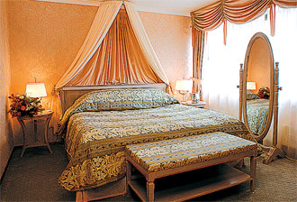 Newlywed Suite at the Le Meridien Moscow Country Club in Russia