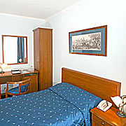 Standard Single Room at the Kebur Palace Hotel in Moscow, Russia